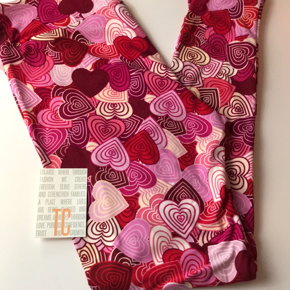 Gorgeous TC Valentine’s Day Leggings! ❤️